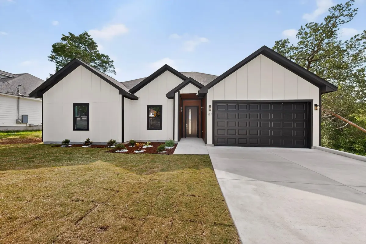137 N Pohakea Dr, Bastrop, TX 78602 - #1
