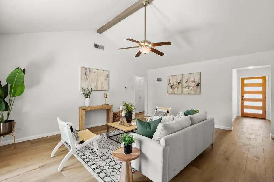 2520 Baxter Dr, Austin, TX 78745 - Image #3