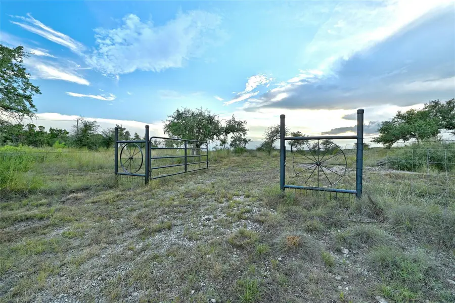 8019 Mount Sharp Rd, Wimberley, TX 78676 - #3
