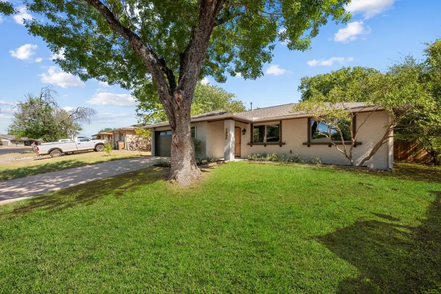 1400 Cripple Creek Dr, Austin, TX 78758 - Image #2