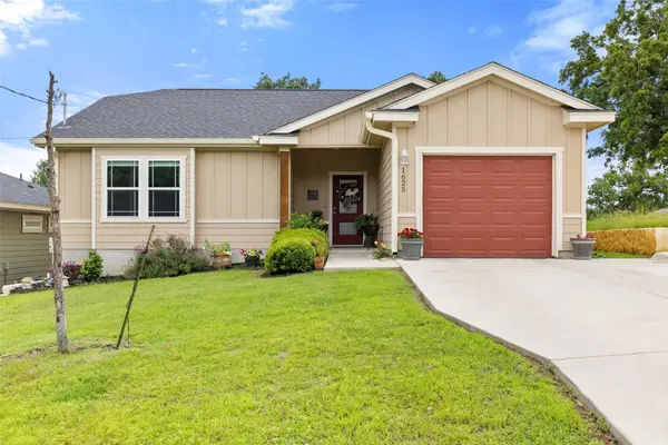 1625 Packsaddle Trl, Kingsland, TX 78639