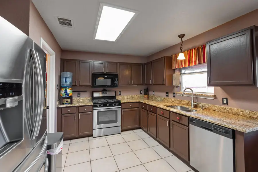 103 Ryan Cv, Hutto, TX 78634 - #3