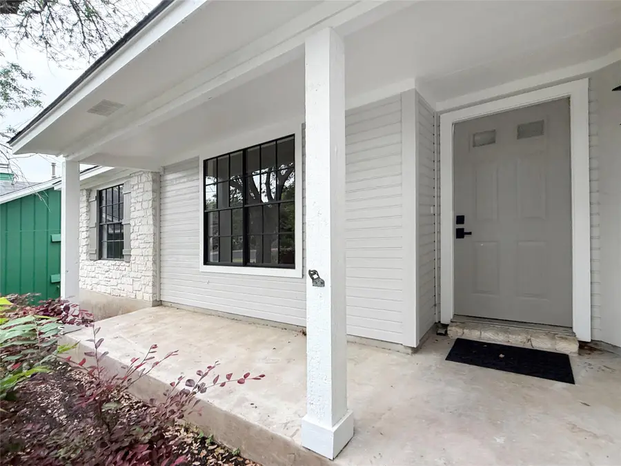 8814 United Kingdom Dr, Austin, TX 78748 - #2