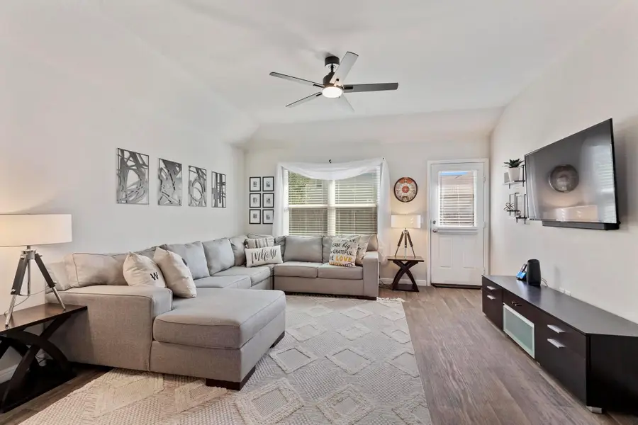 112 Sandhill Piper St, Leander, TX 78641 - Image #2