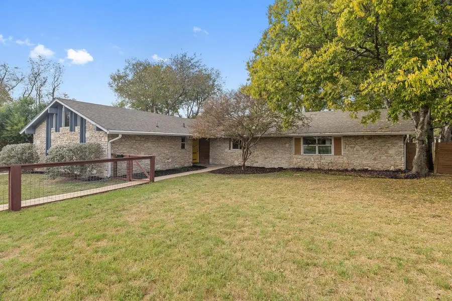 6102 Thames Dr, Austin, TX 78723 - Image #2