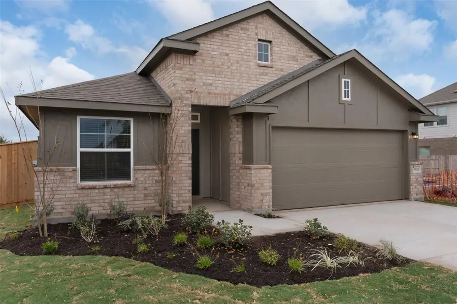 13721 Tucker Hedge Pass, Elgin, TX 78621 - Image #2