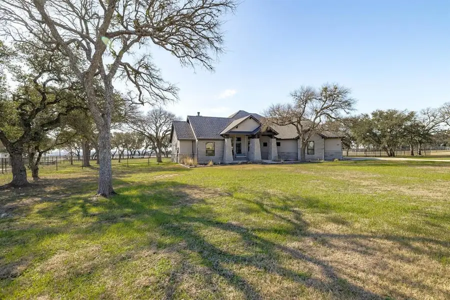 209 Oak Hill Dr, Liberty Hill, TX 78642 - #2