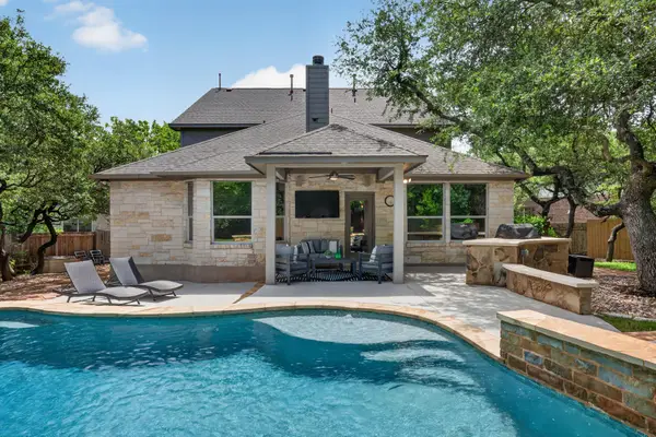8025 Levata Dr, Austin, TX 78739