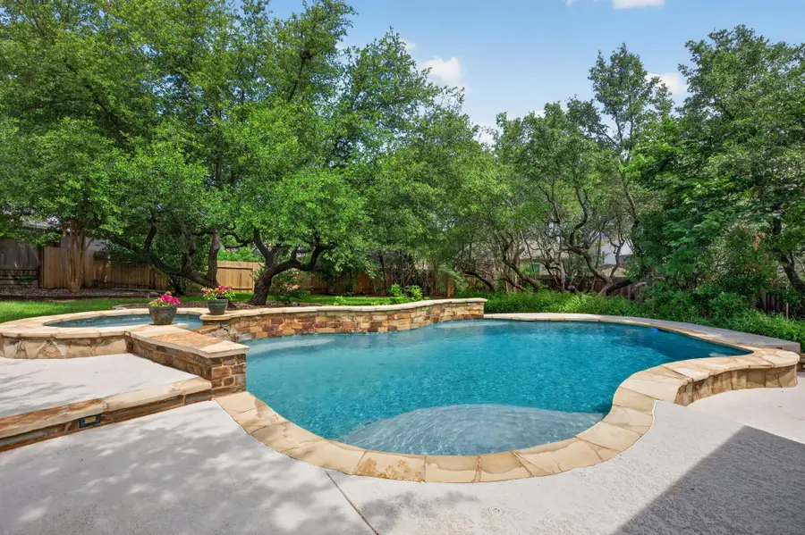 8025 Levata Dr, Austin, TX 78739 - #2