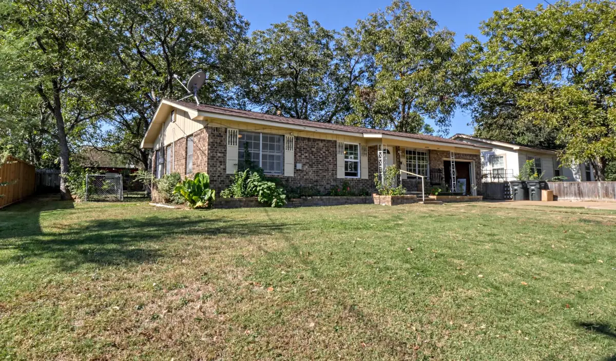 509 N Hill St, Caldwell, TX 77836 - #1