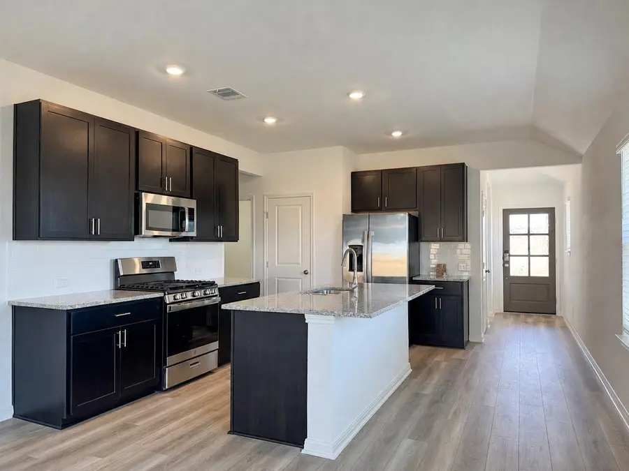 166 Jake Pine Dr, Buda, TX 78610 - #2