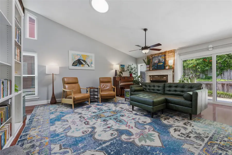 7516 Hemingway St, Austin, TX 78752 - #2