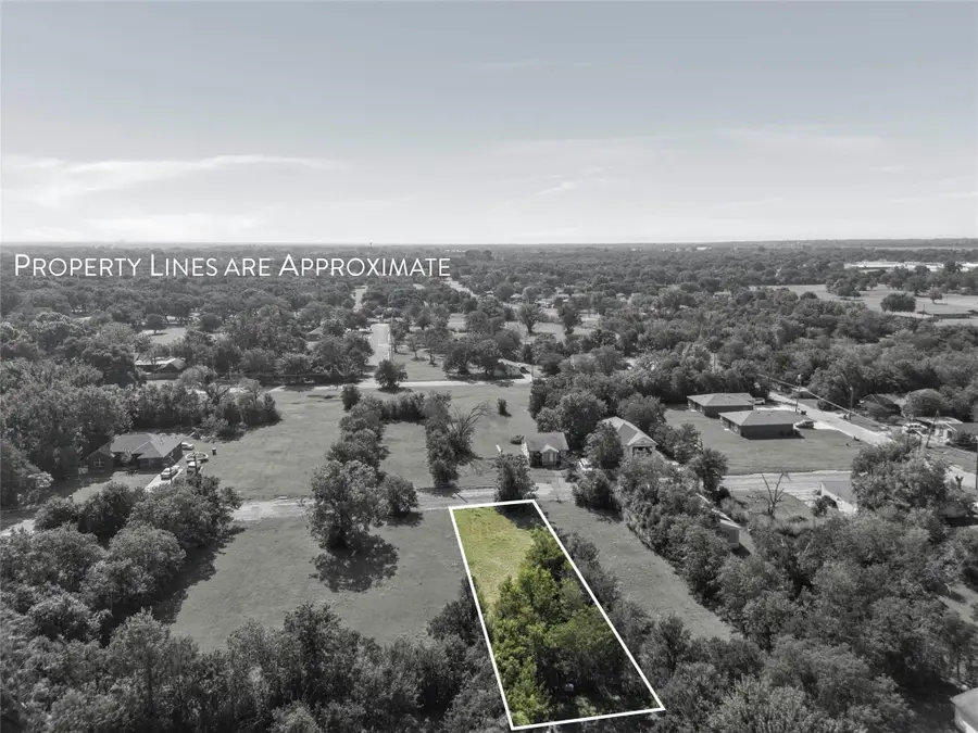 805 Benton Dr, Waco, TX 76706 - Image #3