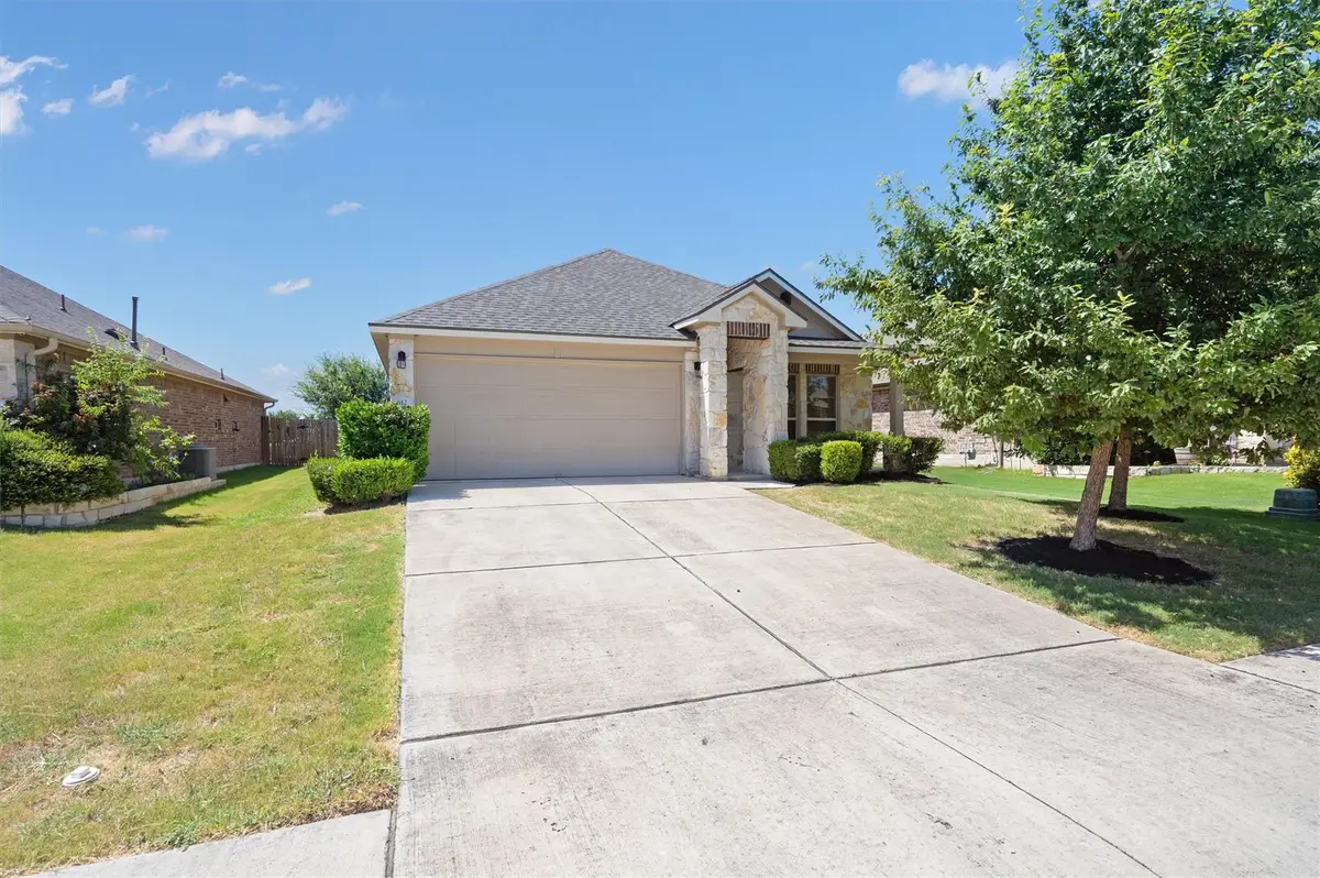 612 Heinatz Flat Ln, Leander, TX 78641 - #1