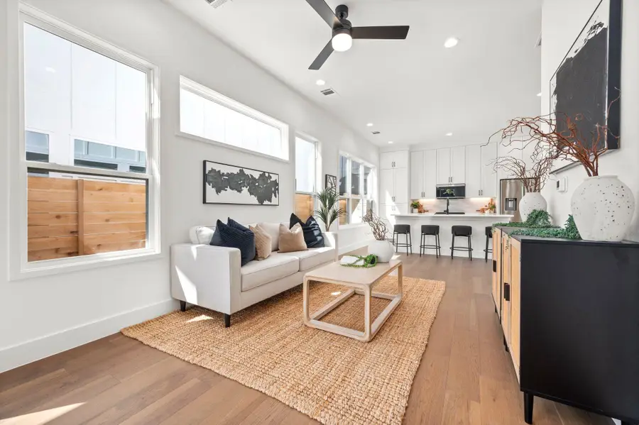 1407 Cedar Ave #2, Austin, TX 78702 - #3