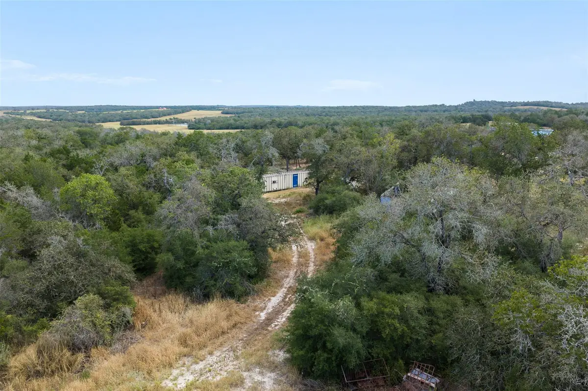 3301 Chuckwagon Rd, Luling, TX 78648 - #1