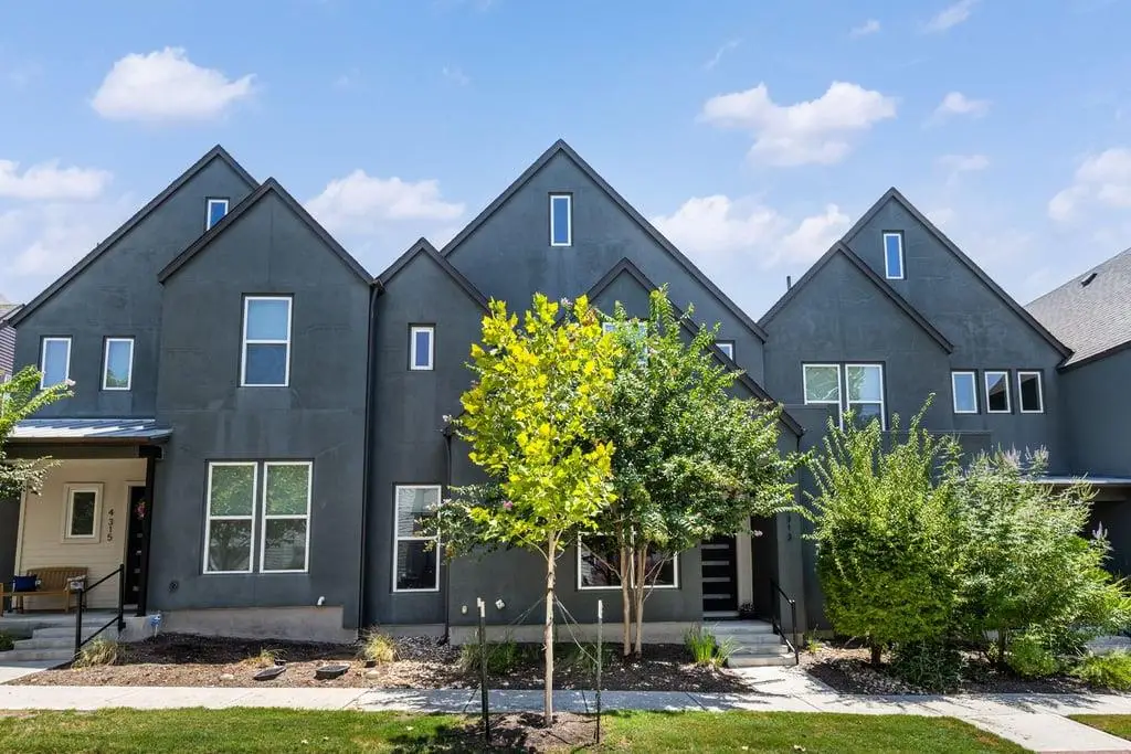4313 Attra St, Austin, TX 78723 - #1