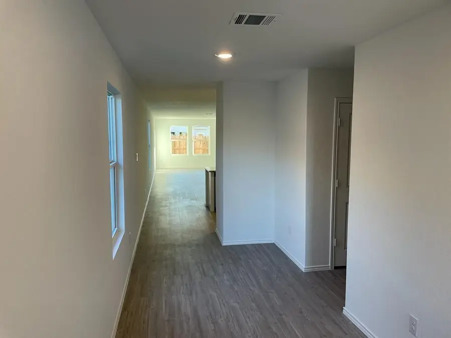 5929 Antonio Pl, Seguin, TX 78155 - #2