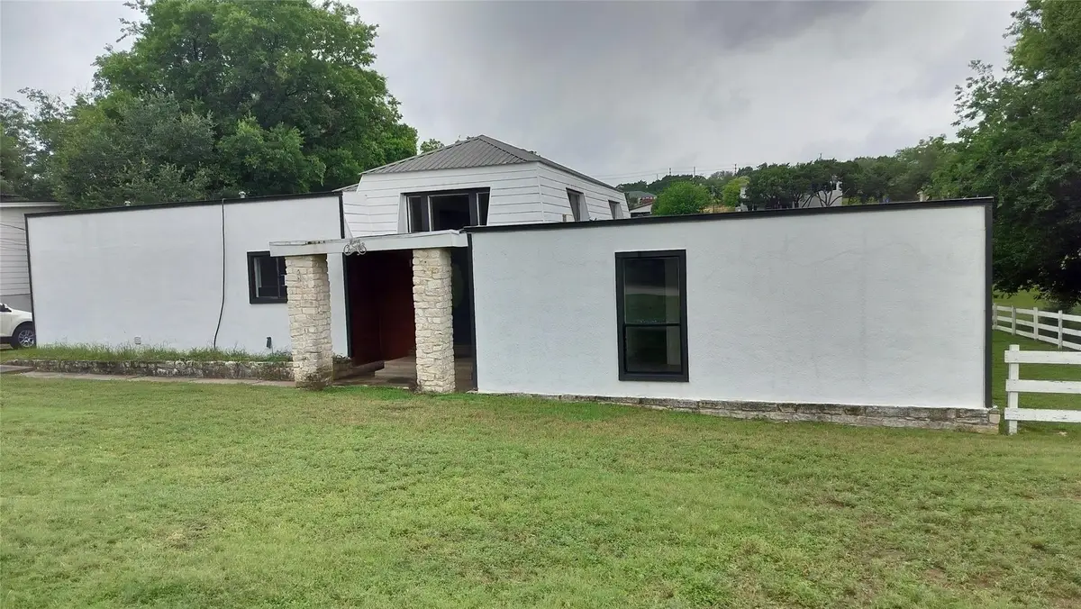 20707 Greenpark Dr, Lago Vista, TX 78645 - #1
