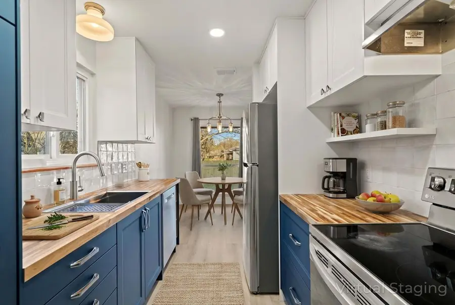 7016 Crosswood Dr, Austin, TX 78745 - Image #3