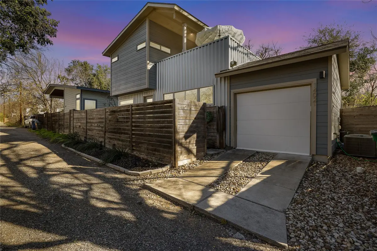 1402 Singleton Ave #B, Austin, TX 78702 - #1