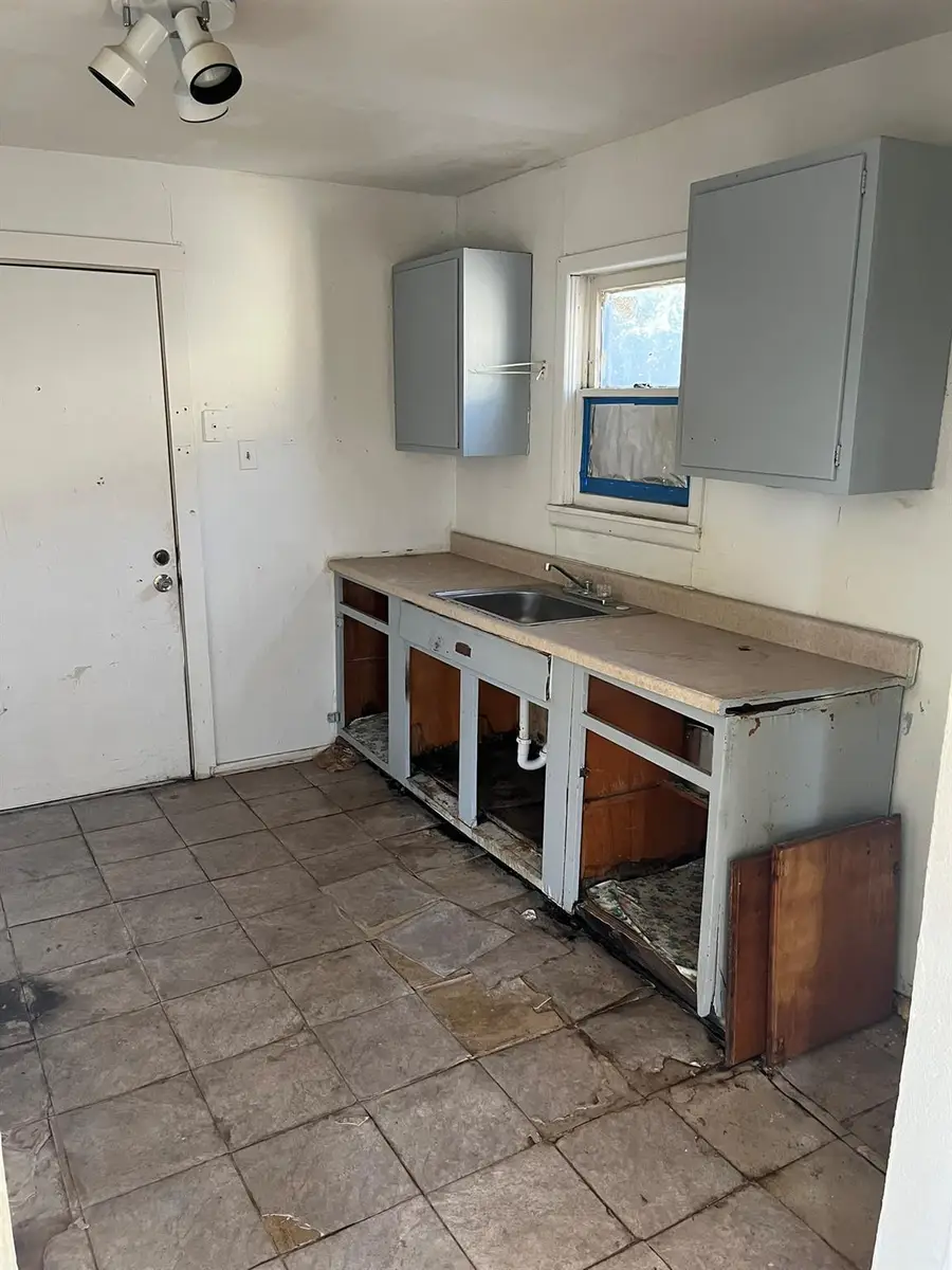 219 Dashiell St St, San Antonio, TX 78203 - #3