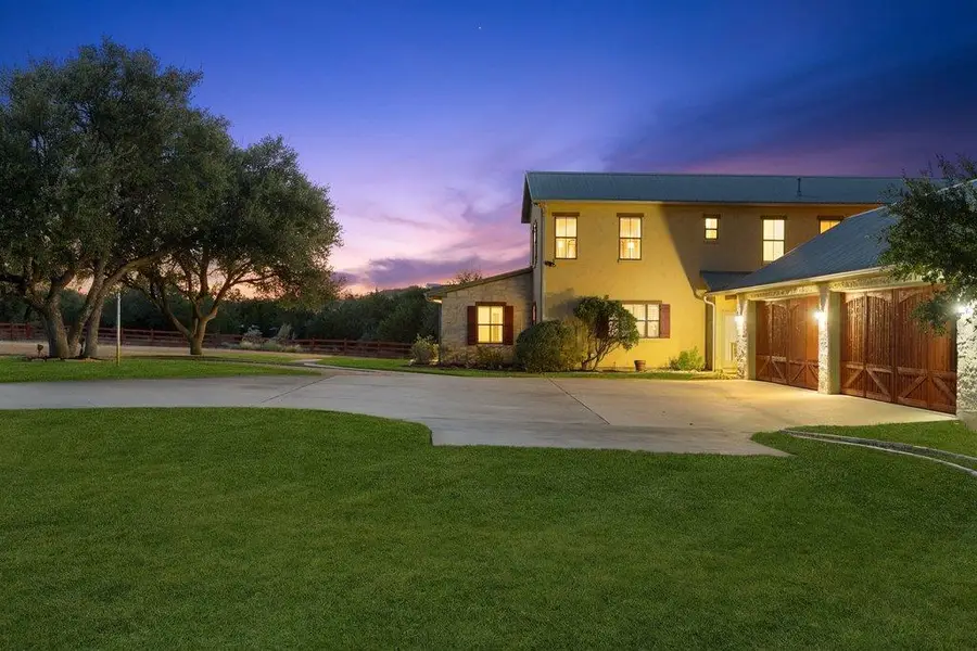 4401 Whirlwind Cv, Spicewood, TX 78669 - #3