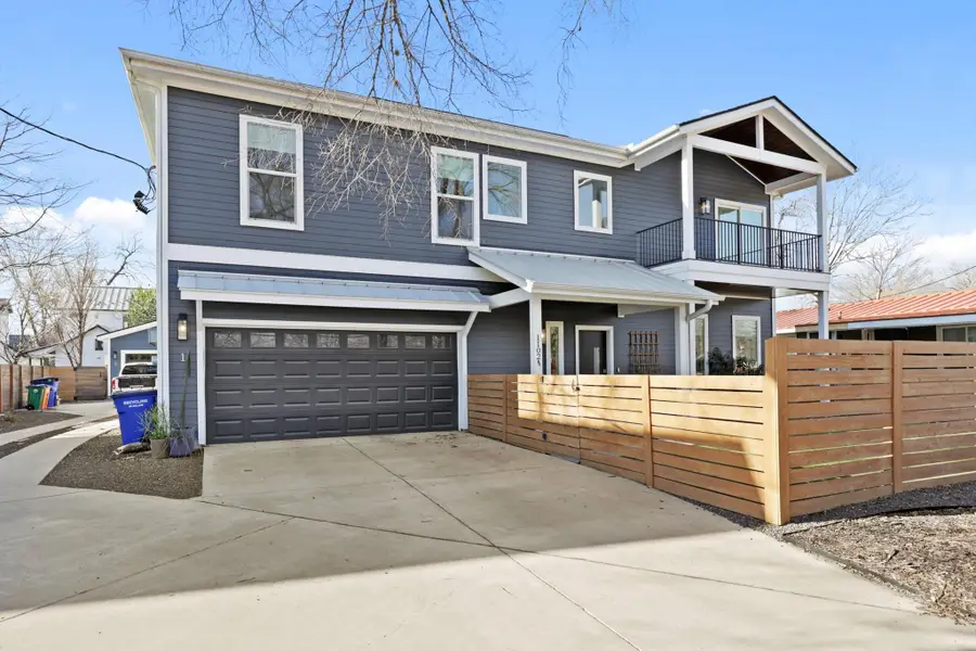 1102 1/2 Tillery St #1, Austin, TX 78702 - #3