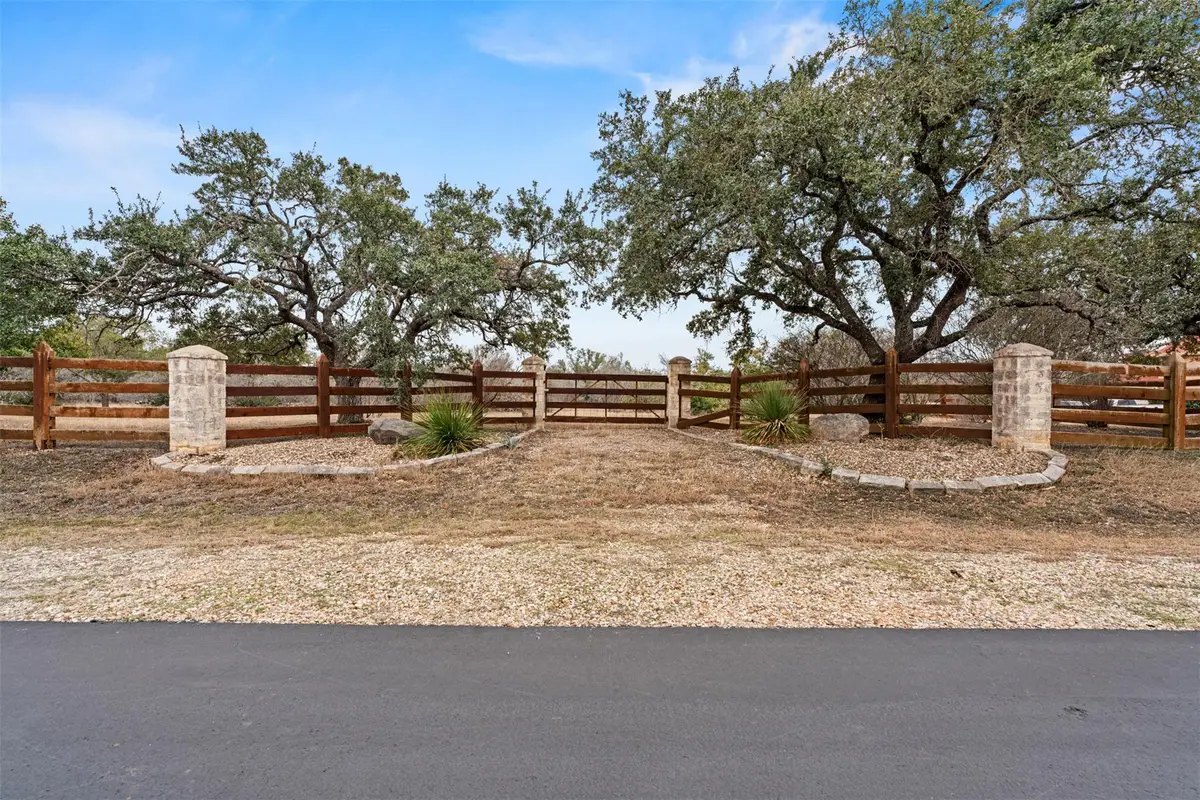 415 E Bartlett Dr, Buda, TX 78610 - Image #1