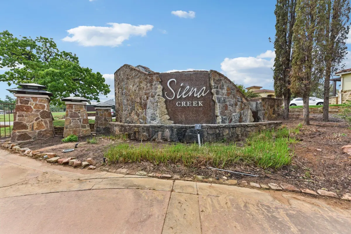 205 Mitchell Creek Dr, Horseshoe Bay, TX 78657 - Image #1