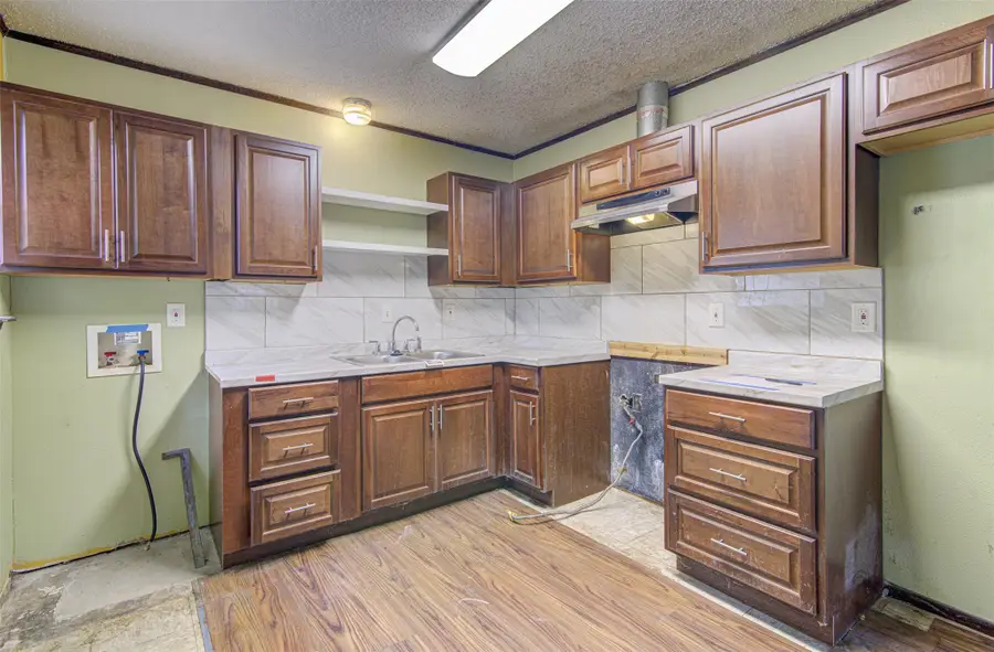 6006 Palm Cir, Austin, TX 78741 - #3