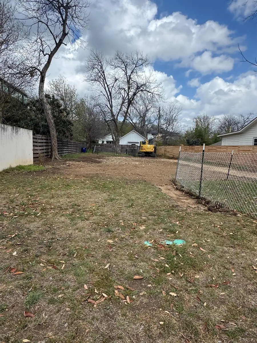 1916 W 38th St, Austin, TX 78731 - #2