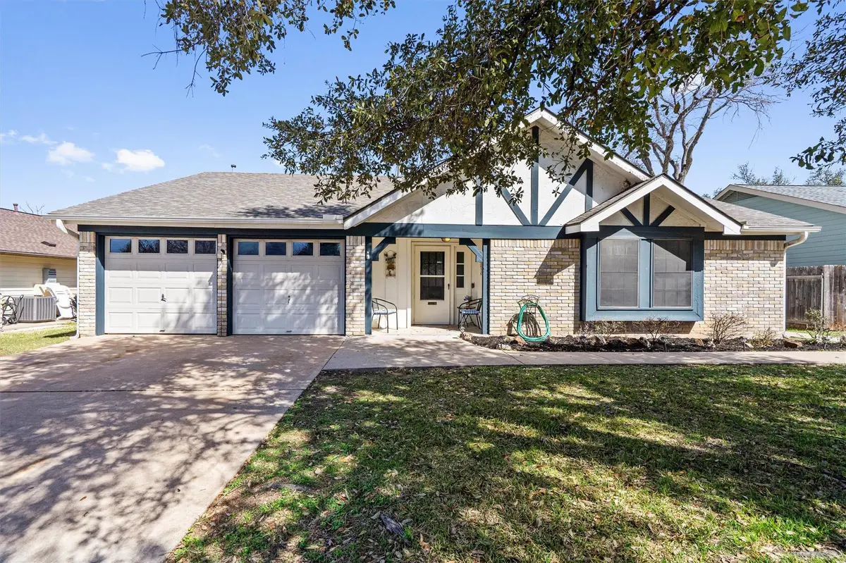2624 Oak Meadow Dr, Round Rock, TX 78681 - #1
