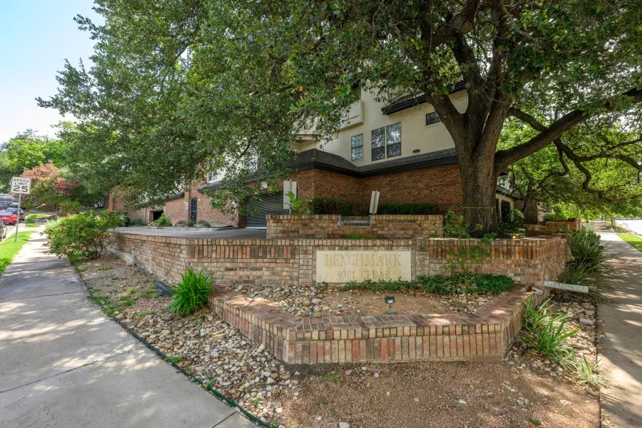 3001 Cedar St #102, Austin, TX 78705 - #2