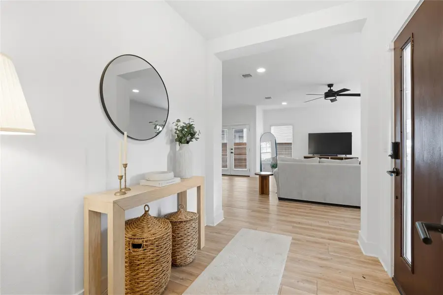 9115 Looksee Ln, Austin, TX 78744 - #2