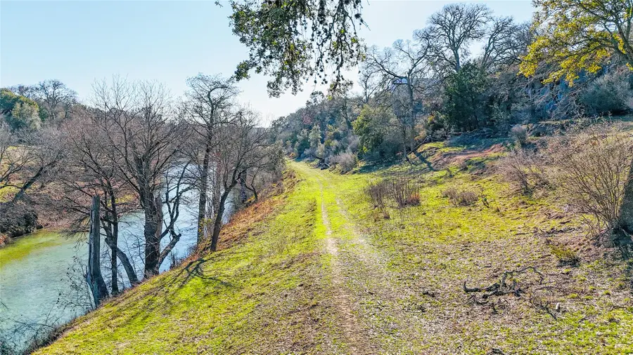 132 Sunrise Dr, Boerne, TX 78006 - Image #3