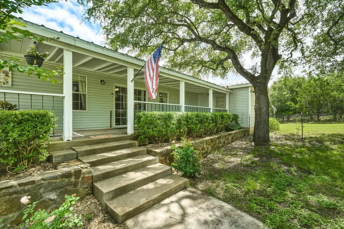 200 Autumn Ridge Dr, Liberty Hill, TX 78642 - #1