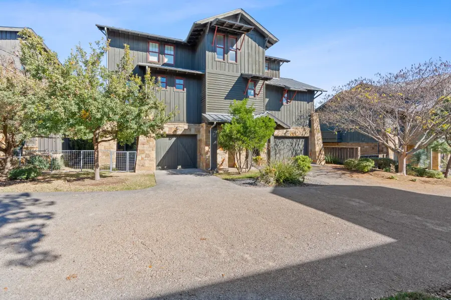 2208 Seabiscuit Cv #133, Spicewood, TX 78669 - #2
