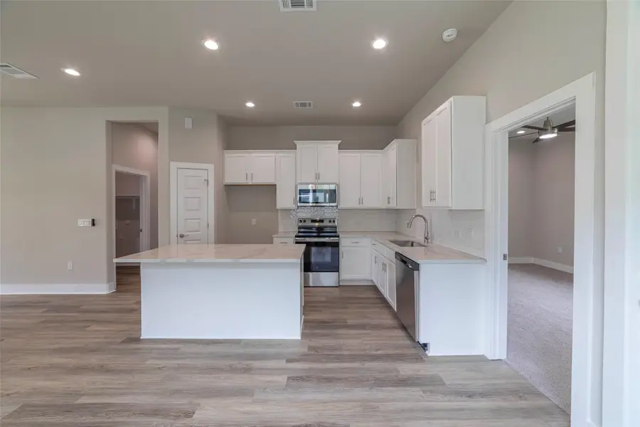 857 Cypress Ln, Horseshoe Bay, TX 78657 - #3