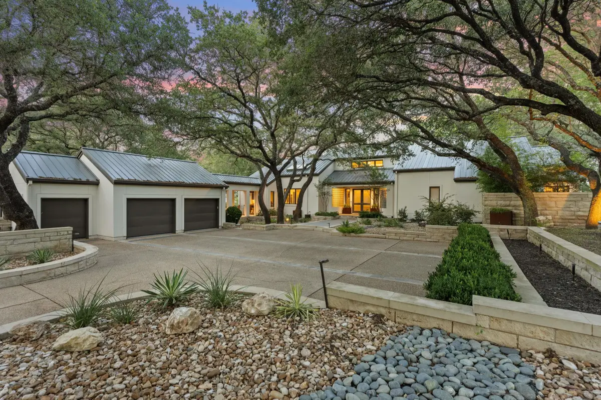 27033 Masters Pkwy, Spicewood, TX 78669 - #1