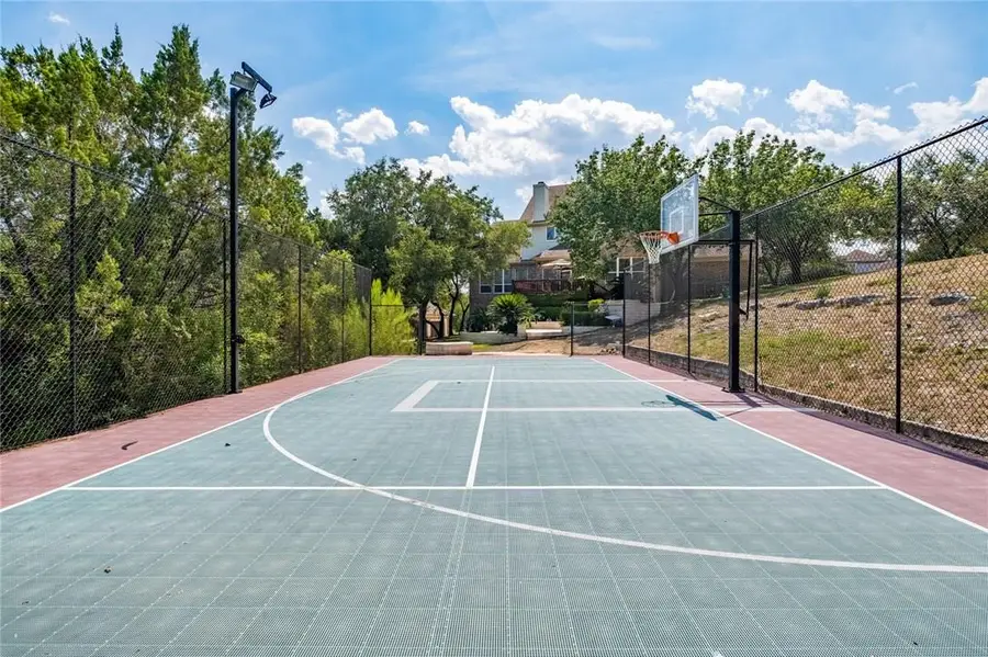 1733 Canonero Dr, Austin, TX 78746 - #2