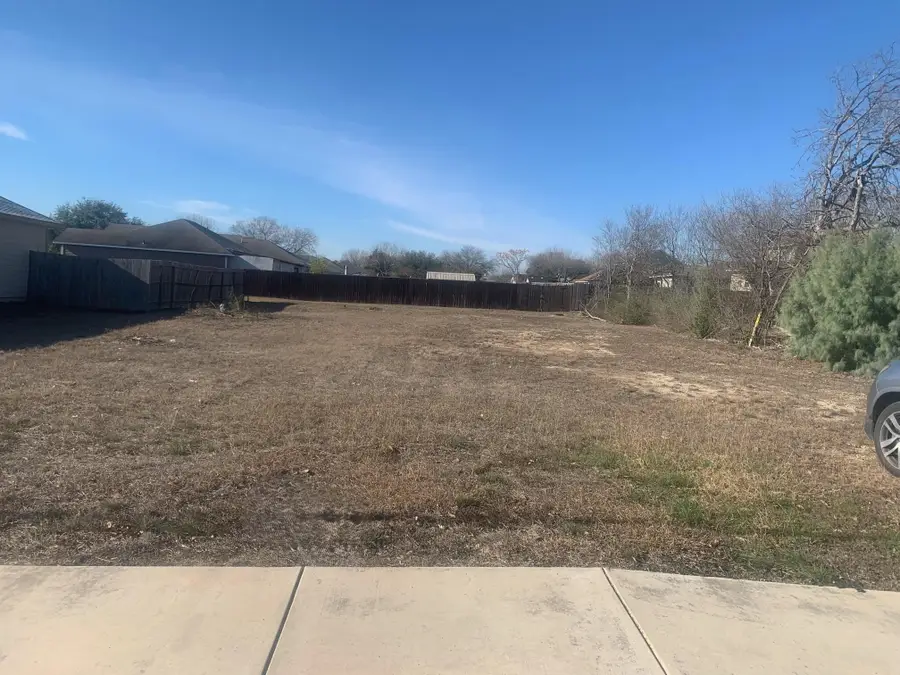 503 Toepperwein Rd, Converse, TX 78109 - Image #2