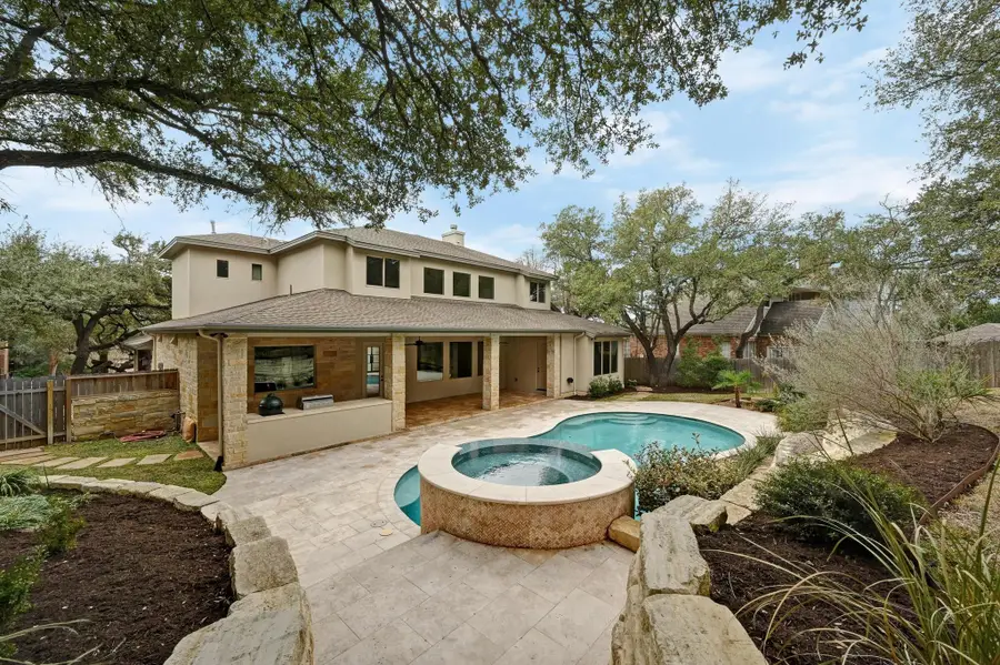2800 Barton Point Dr, Austin, TX 78733 - Image #2