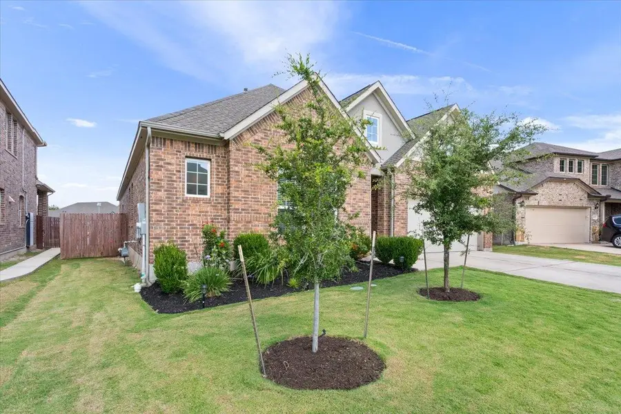424 Millard St, Georgetown, TX 78628 - #2