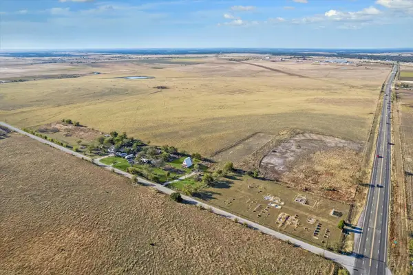 4535 211 W, Briggs, TX 78608