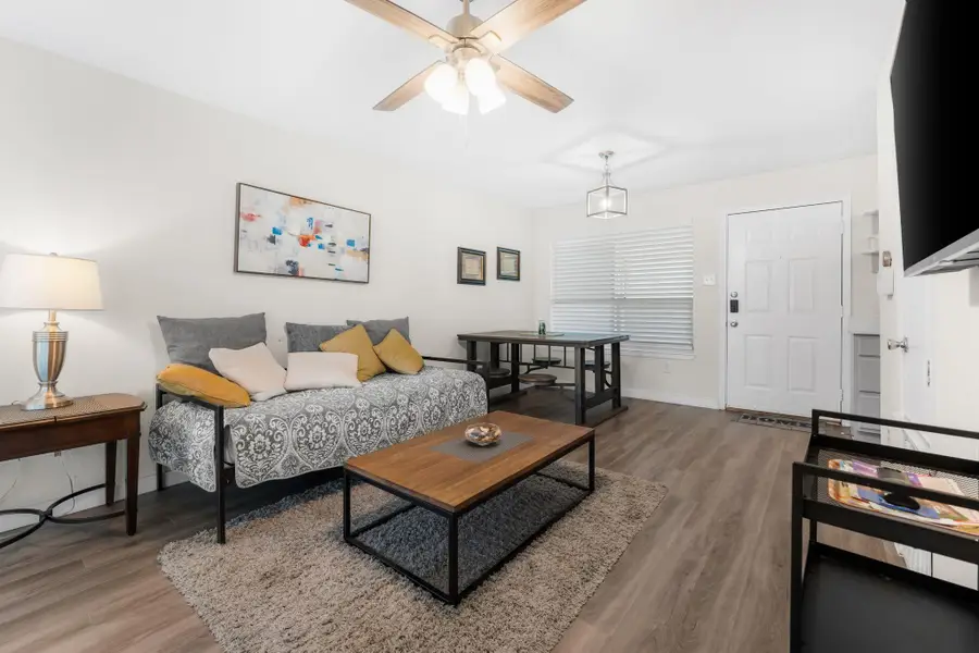 1514 Parker Ln #107, Austin, TX 78741 - Image #3