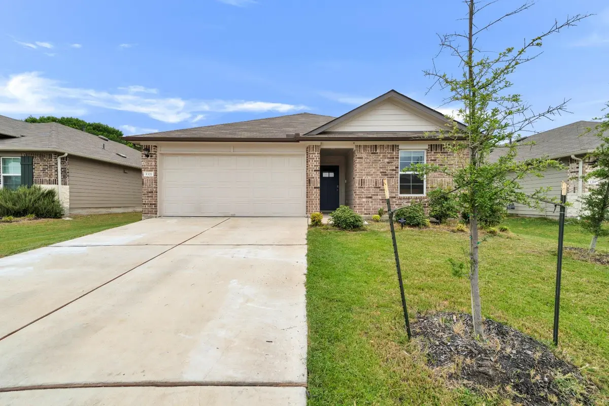 1321 Camden Ln, Lockhart, TX 78644 - #1