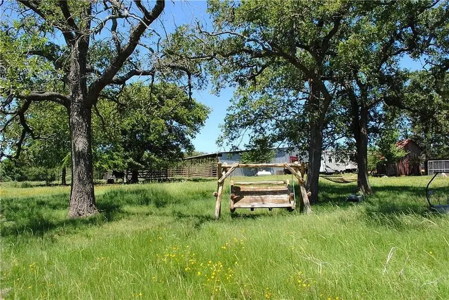 21741 E Interstate 10, Luling, TX 78648 - #3