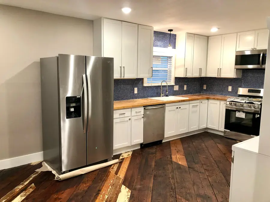 1221 S Austin Ave, Georgetown, TX 78626 - Image #3