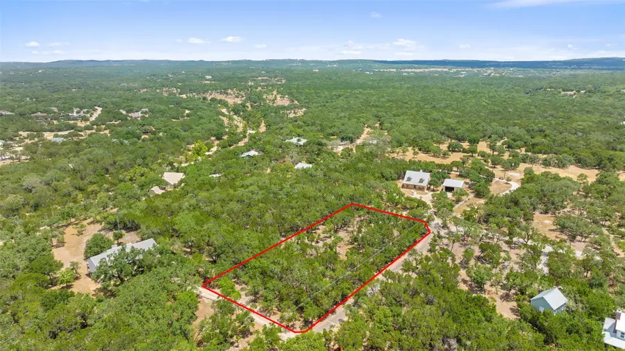 19 Spring Valley Dr, Wimberley, TX 78676 - Image #2
